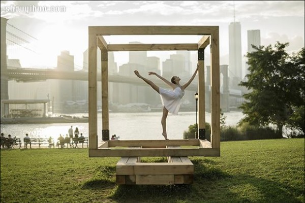 The graceful ballet postures outside the pointe art stage under the camera