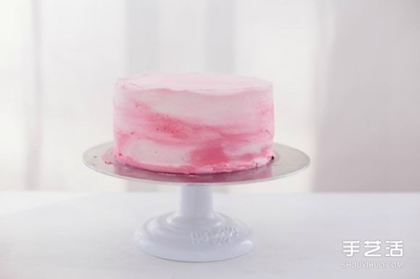 Pink Love: Make a sweet pink cake for your lover