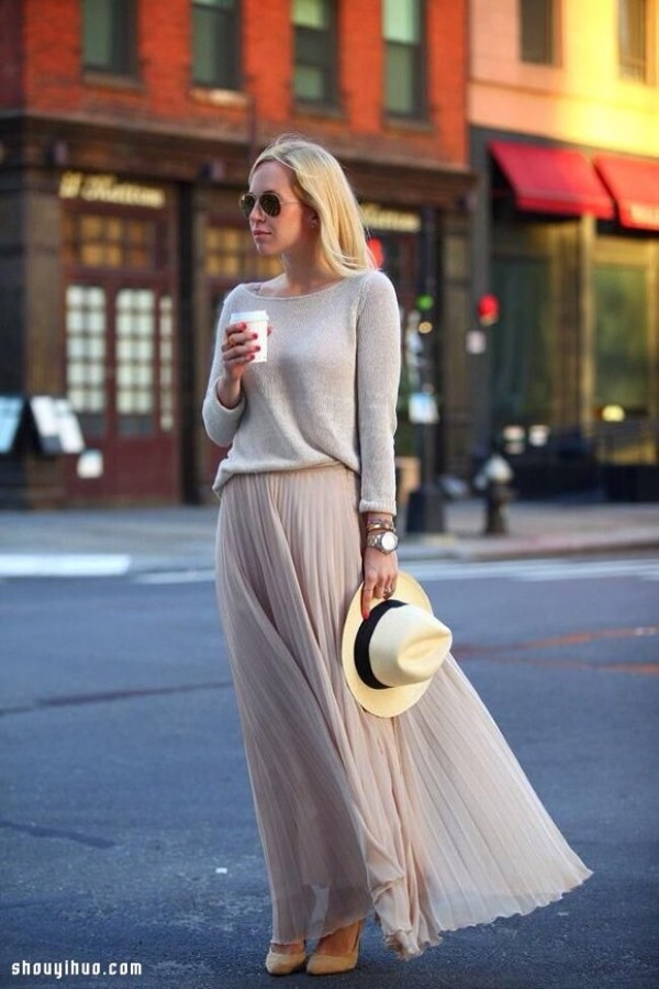 Maxi Skirt exudes charming charm in floor-length long skirts