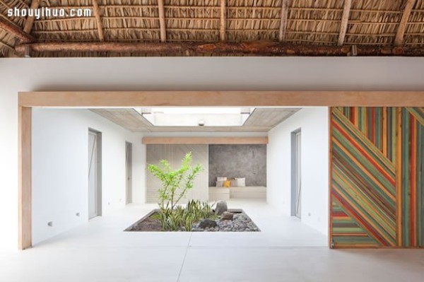 Villa design made of traditional thatched roof and wooden structure