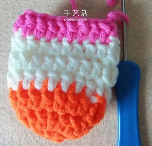 The knitting tutorial of color-blocked baby socks is suitable for babies of several months old