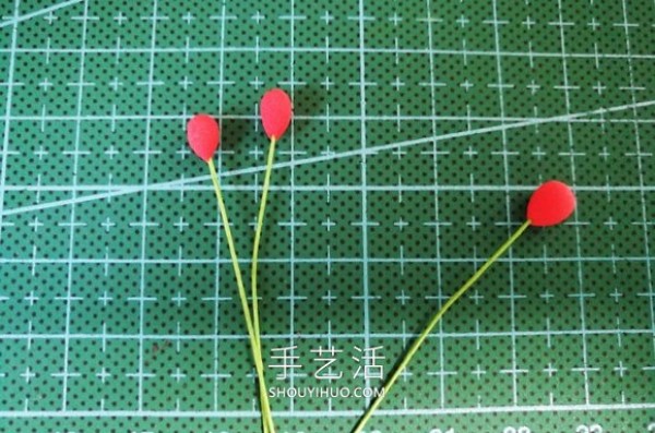 Tutorial on how to make red flowers by hand with ultra-light clay