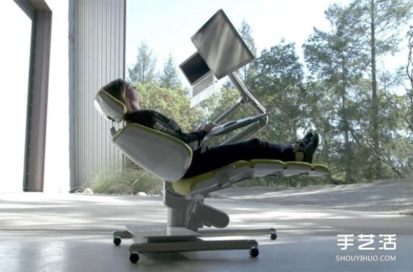 You can work even while lying down! Computer workstation with adjustable angle