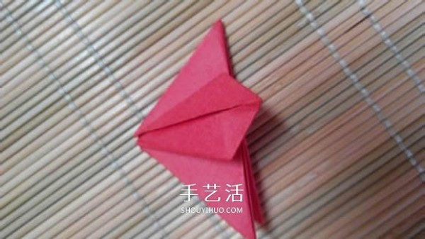 Illustration of the origami method of a lotus that is about to fully bloom