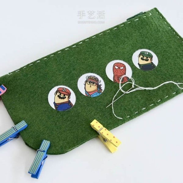 Illustration of how to make your own felt pencil case/cosmetic bag/wallet