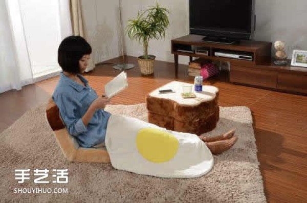 Toast Japanese-style room chair and poached egg blanket, creative design with unlimited creativity