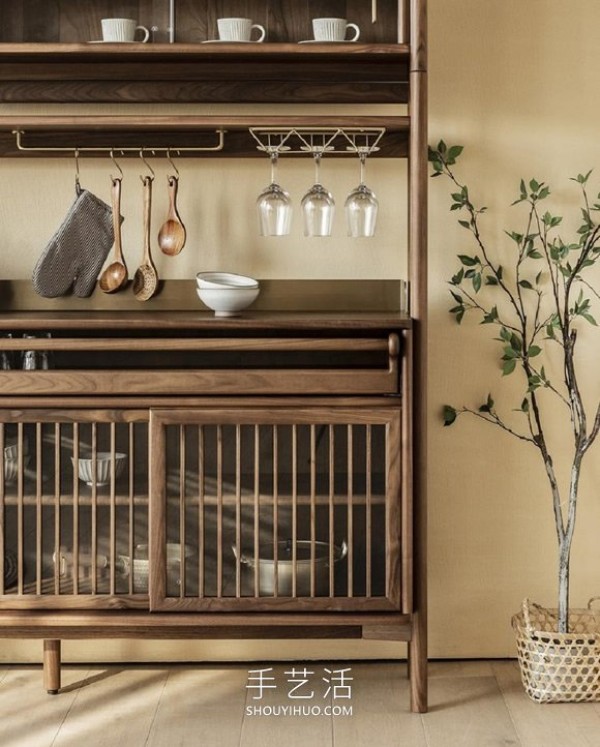 Classic sideboard! It combines Chinese retro style with simple and warm craftsmanship