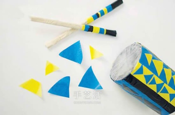 How to make a homemade toy drum and a tutorial on how to make a drum out of waste iron cans