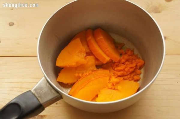 Baby nutrition recipe: How to make homemade pumpkin and carrot rice cereal