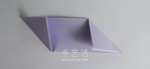 Illustrated tutorial on the folding method of childrens hand-made origami hand-sign toys