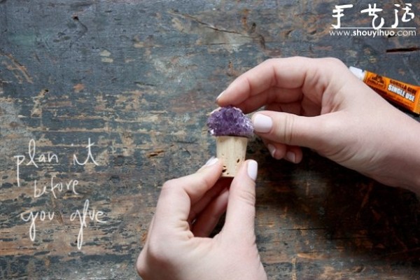 DIY red wine amethyst effect bottle stopper tutorial