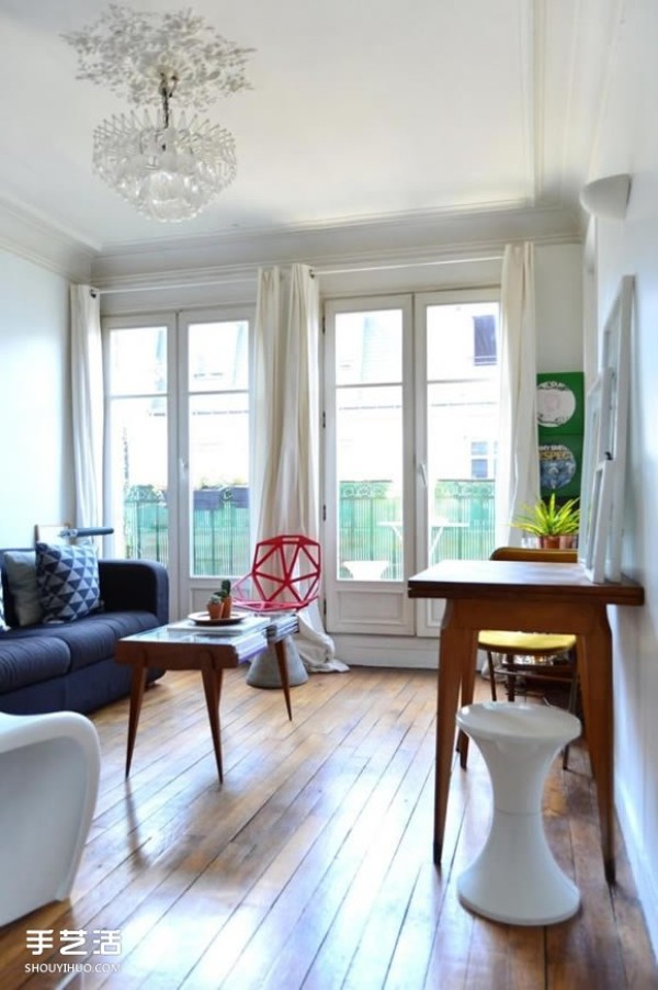 Create a cute French home style with reference to a small apartment in Paris