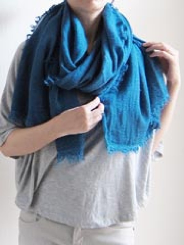 A comprehensive collection of various ways to tie a scarf, and 60 ways to tie a long scarf