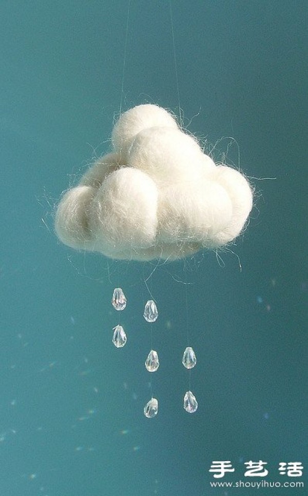 Creative DIY rain scene with cotton, rhinestone and fishing line