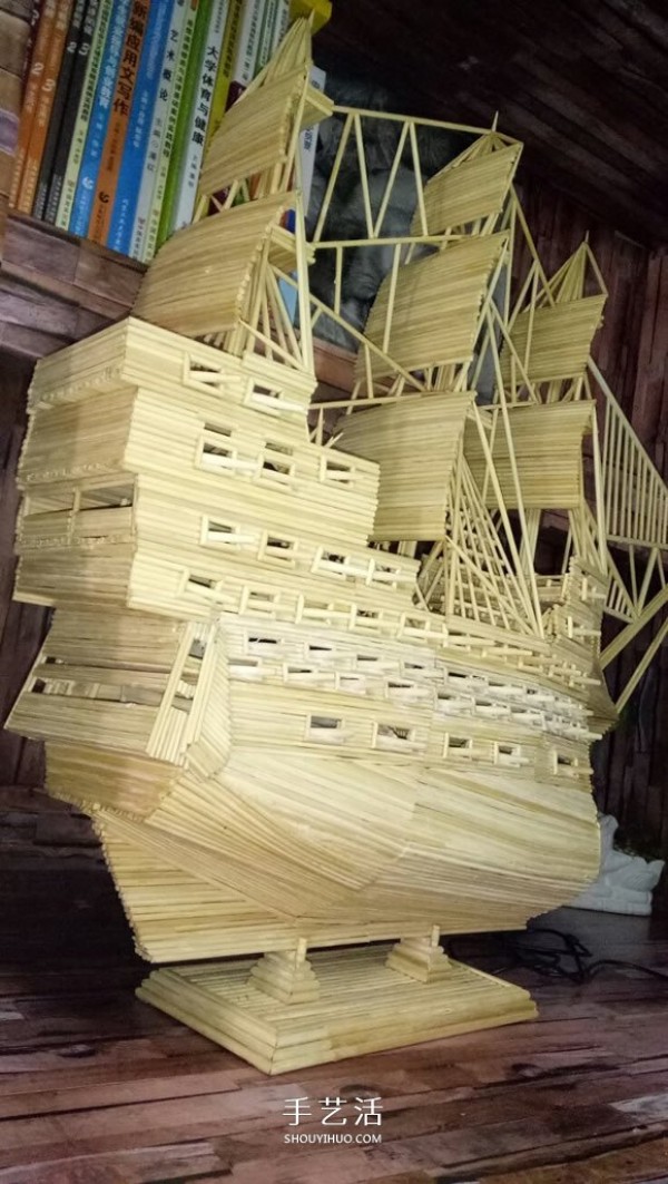 Handmade model of ancient warships, purely finished with disposable chopsticks