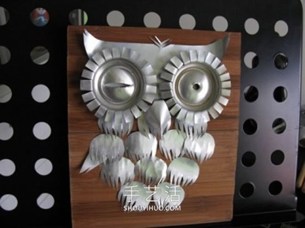 Tutorial on how to make handmade owl ornaments from cans