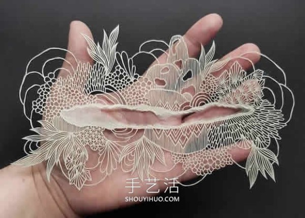 Engraving on a single piece of paper! Paper sculptures with amazing details