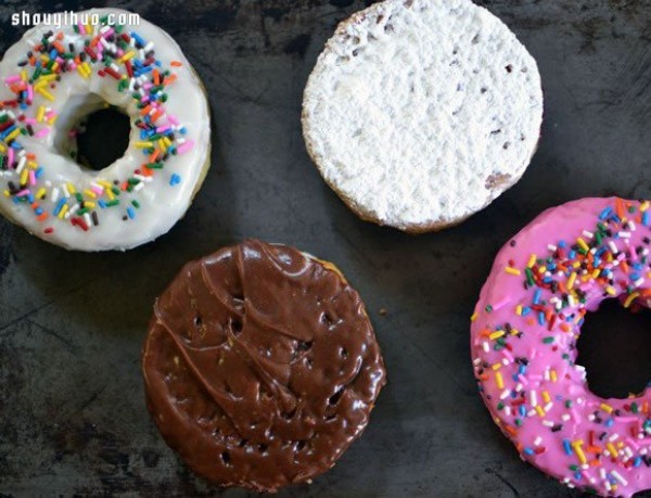 A creative way to make ramen donuts that subverts your imagination