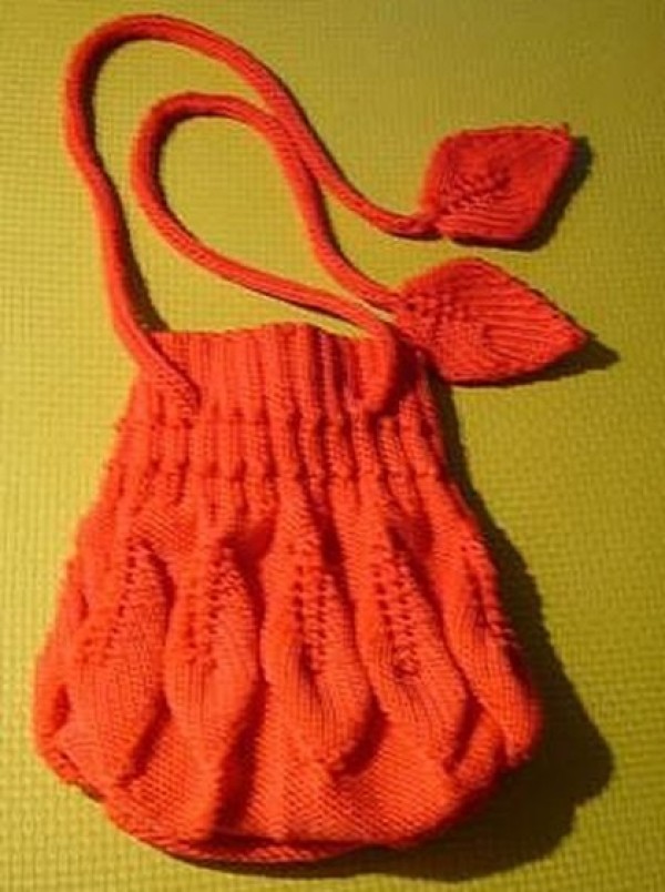 The weaving method of the leaf bag, the tutorial of the stick knitted leaf bag