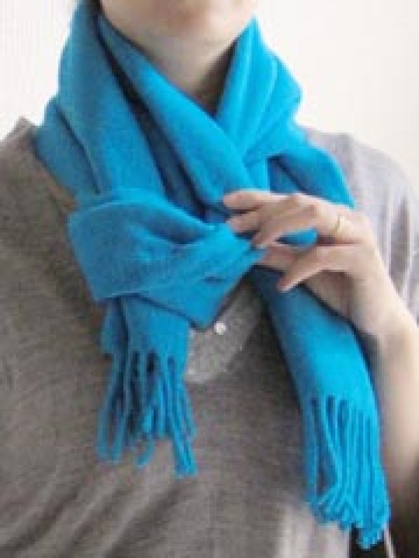 A comprehensive collection of various ways to tie a scarf, and 60 ways to tie a long scarf