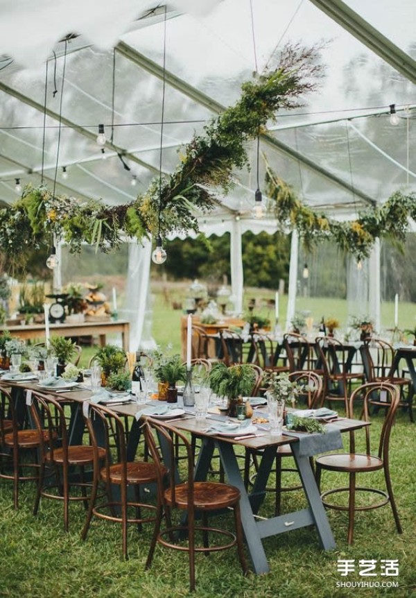 The traditional and fresh grass-green wedding design that abandons the bright red and pink colors