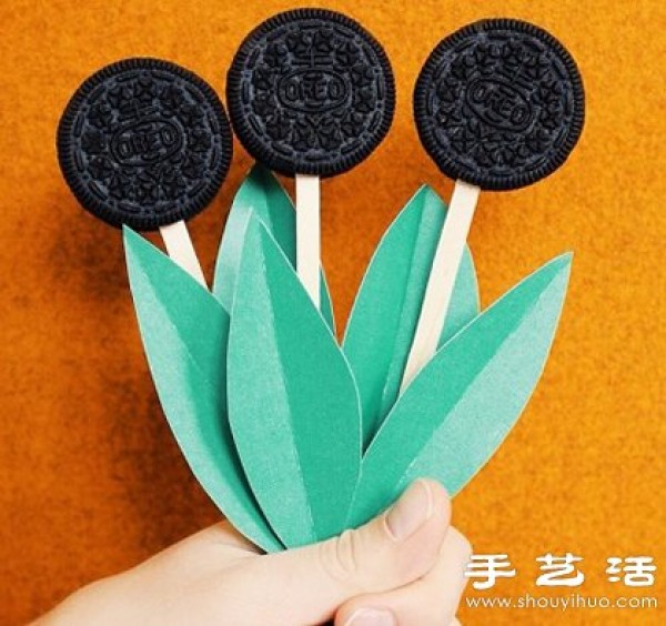 A new way to eat Oreo cookies, a DIY way that will make you fall in love with it at first sight