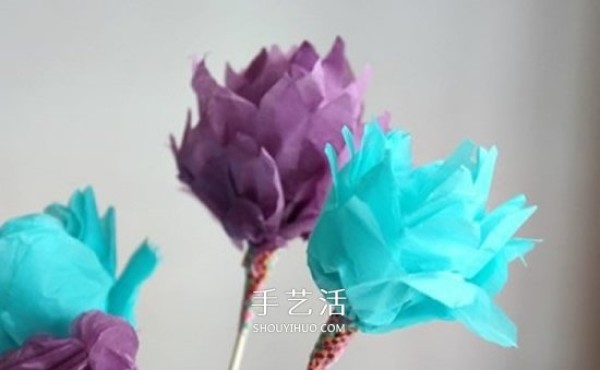 Simple illustrated tutorial on hand-made silk paper flowers