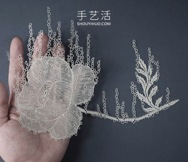 Exquisite rice paper sculptures as thin as cicadas wings! Handmade creations on paper