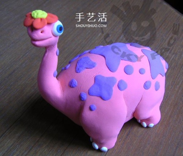 Dinosaurs can also be so cute! Cartoon plasticine dinosaur handmade