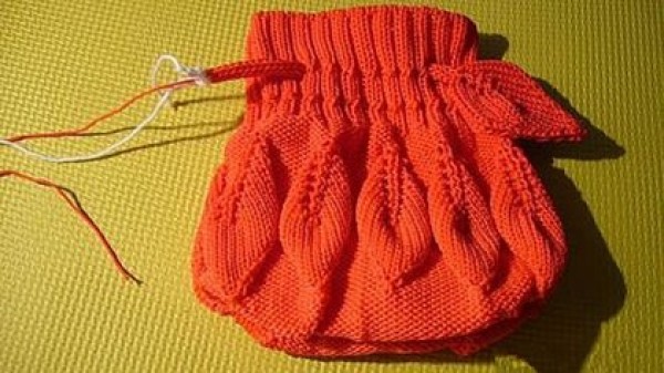 The weaving method of the leaf bag and the tutorial of the stick knitted leaf bag