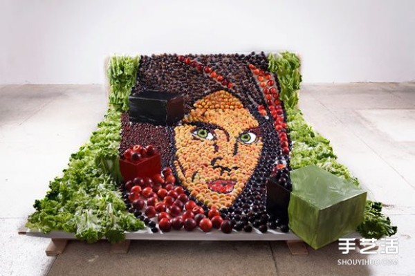 Use visual dislocation from a specific angle to create large-scale food art