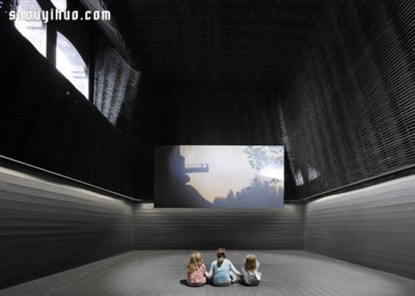 Modern cinema decoration design for the renovation of the Madrid slaughterhouse