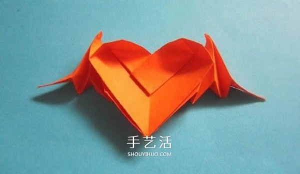 Flying Heart Origami Illustration Tutorial: Origami Love with Wings