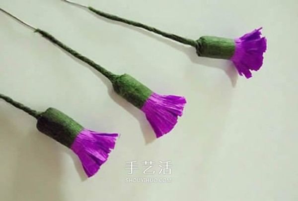 How to make Valentines Day forget-me-not flowers from crepe paper