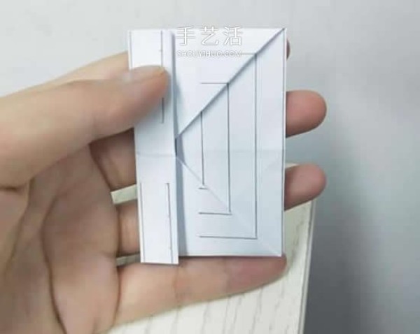 Kindergarten origami tutorial: Illustration of the simplest paper wallet folding method