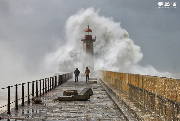 Lonely and magnificent lighthouses around the worldPhotography album