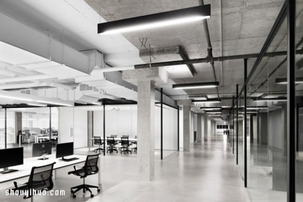 Online retailer SSENSE minimalist office decoration design