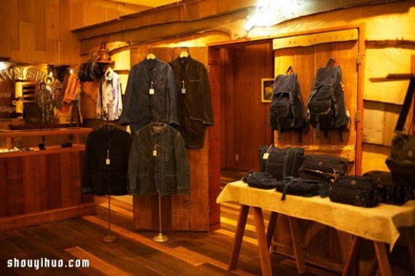 Japanese Porter Classic retro style clothing store layout design