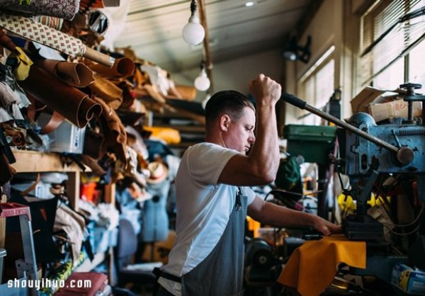 It was a carpenter who created a brand of handmade leather bags