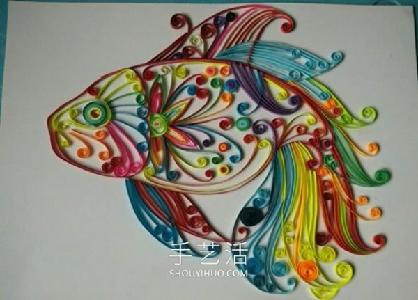 The tutorial for making paper-quilled angelfish is very beautiful