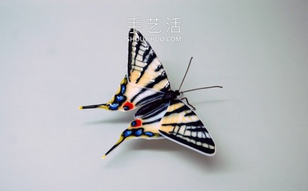 Realistic butterfly glass sculpture! Based on the endangered butterfly