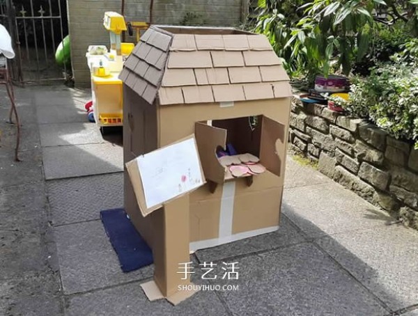 How to make a cardboard house and let your kids open a pizza shop