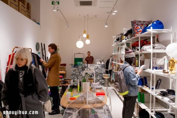 Monologue, a modern concept store in an alley