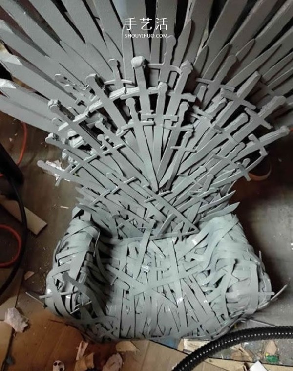 Rule Westeros! Use a plastic chair to make an Iron Throne for your baby