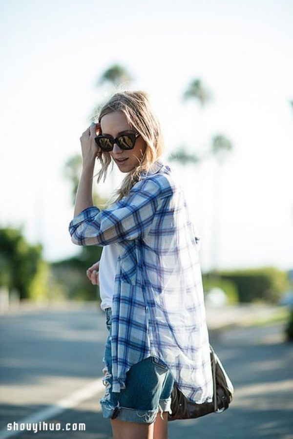 Simple pure white fashion with six unique styles for girls to wear white T-shirts