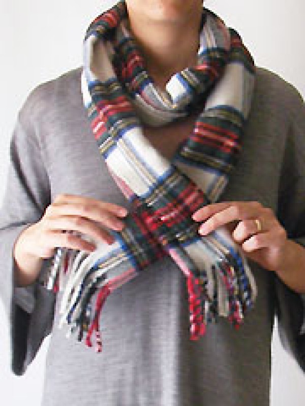 A comprehensive collection of various ways to tie a scarf, and 60 ways to tie a long scarf