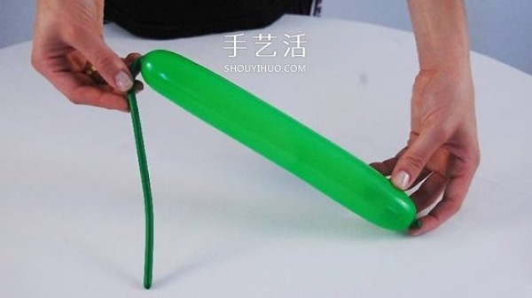 How to make a balloon-shaped coconut tree using a balloon to make a coconut tree by hand