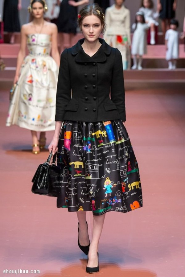 Dolce & Gabbana 2015 Autumn and Winter Fashion: An Ode to Mothers Love