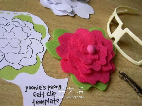 Novices can also learn it! How to make a simple homemade felt flower headband