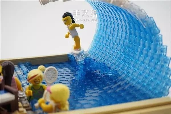 LegoPlay to this level! A Lego model built with tens of thousands of bricks